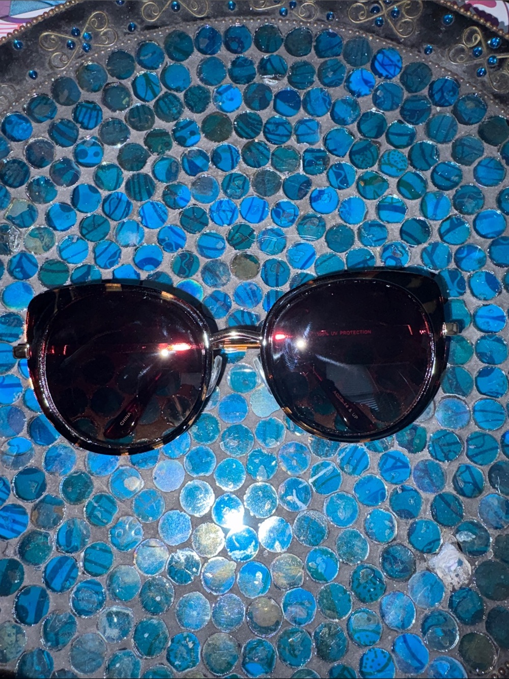 Women’s Oversized Tortoiseshell Sunglasses with UV Protection